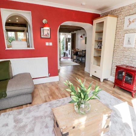 Old Pump Cottage Ross-on-Wye ภายนอก รูปภาพ